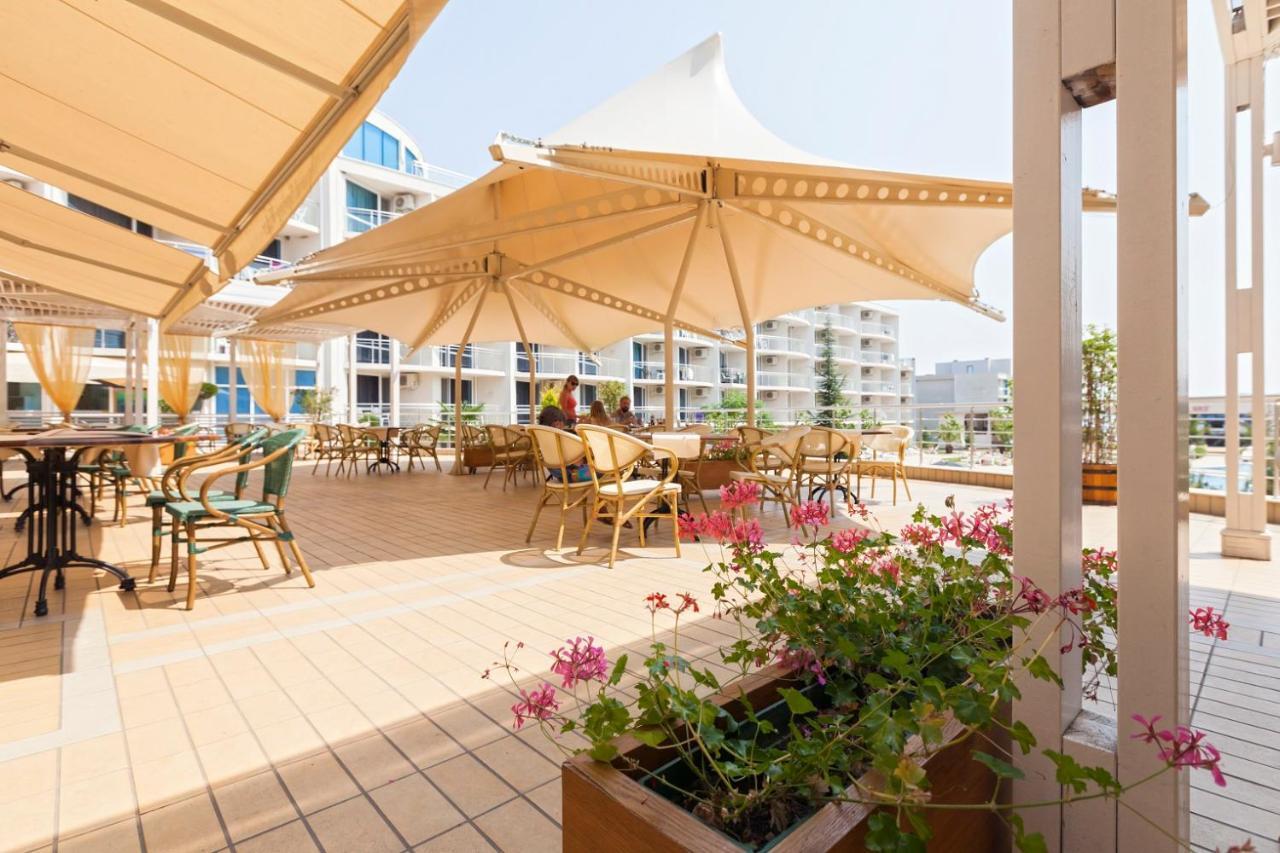 Design Studio In Atlantis Resort&Spa, Burgas Airport Eksteriør bilde