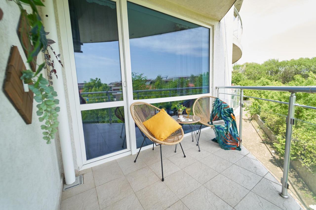 Design Studio In Atlantis Resort&Spa, Burgas Airport Eksteriør bilde